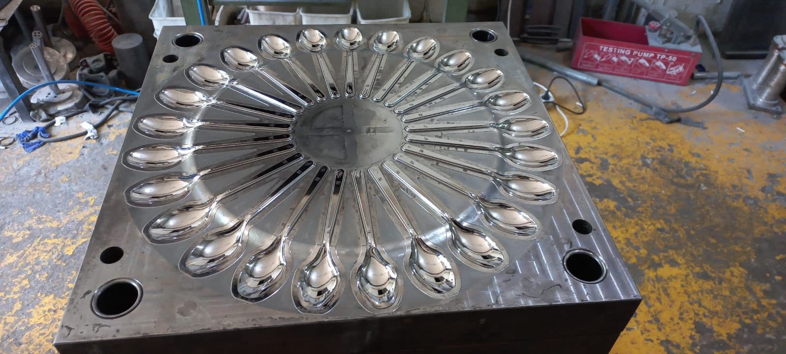 Spoon Form Mold